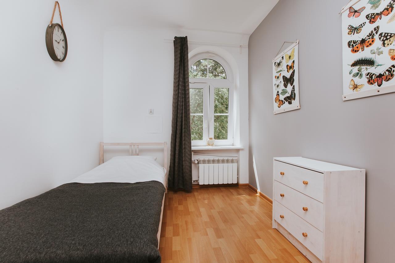 Готель Erasmus Dorm Варшава Екстер'єр фото
